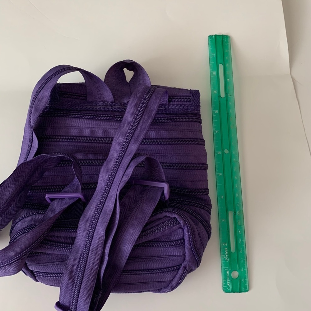 COPY - Zipit Backpack style - Picture 2 of 6